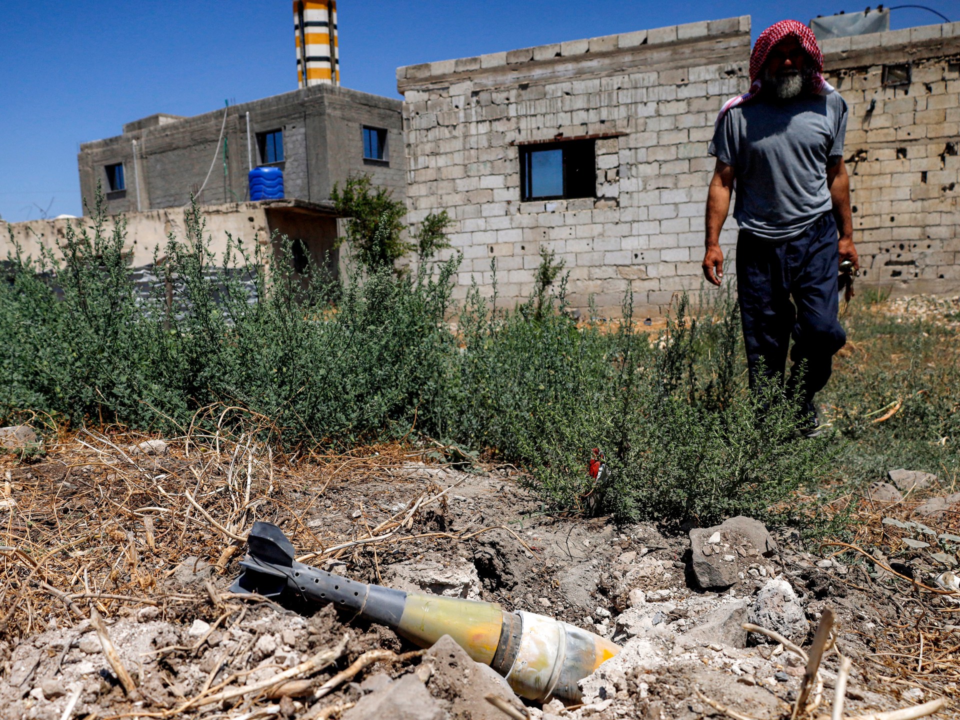 Israeli attack in southern Syria sends families from homes