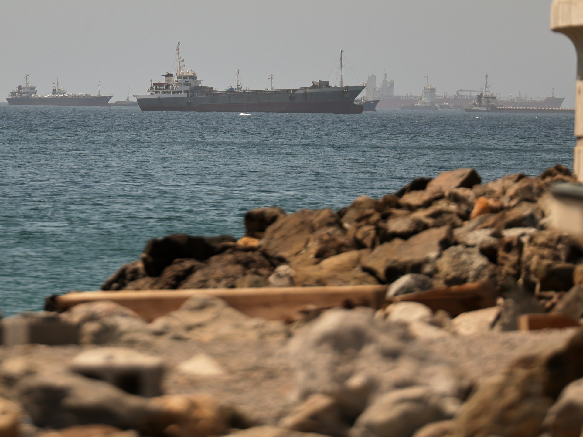 Crude falls as traders bet on Hormuz reopening