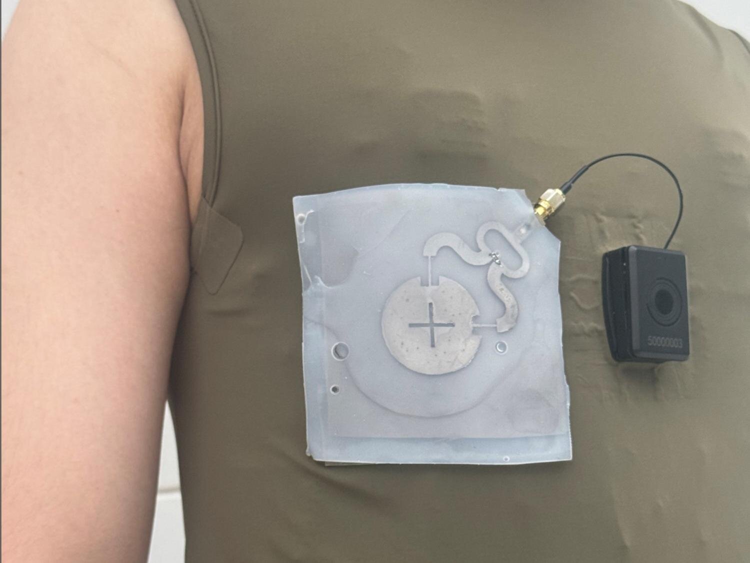 Stretchable antenna wearable sensors keep signals stable during movement