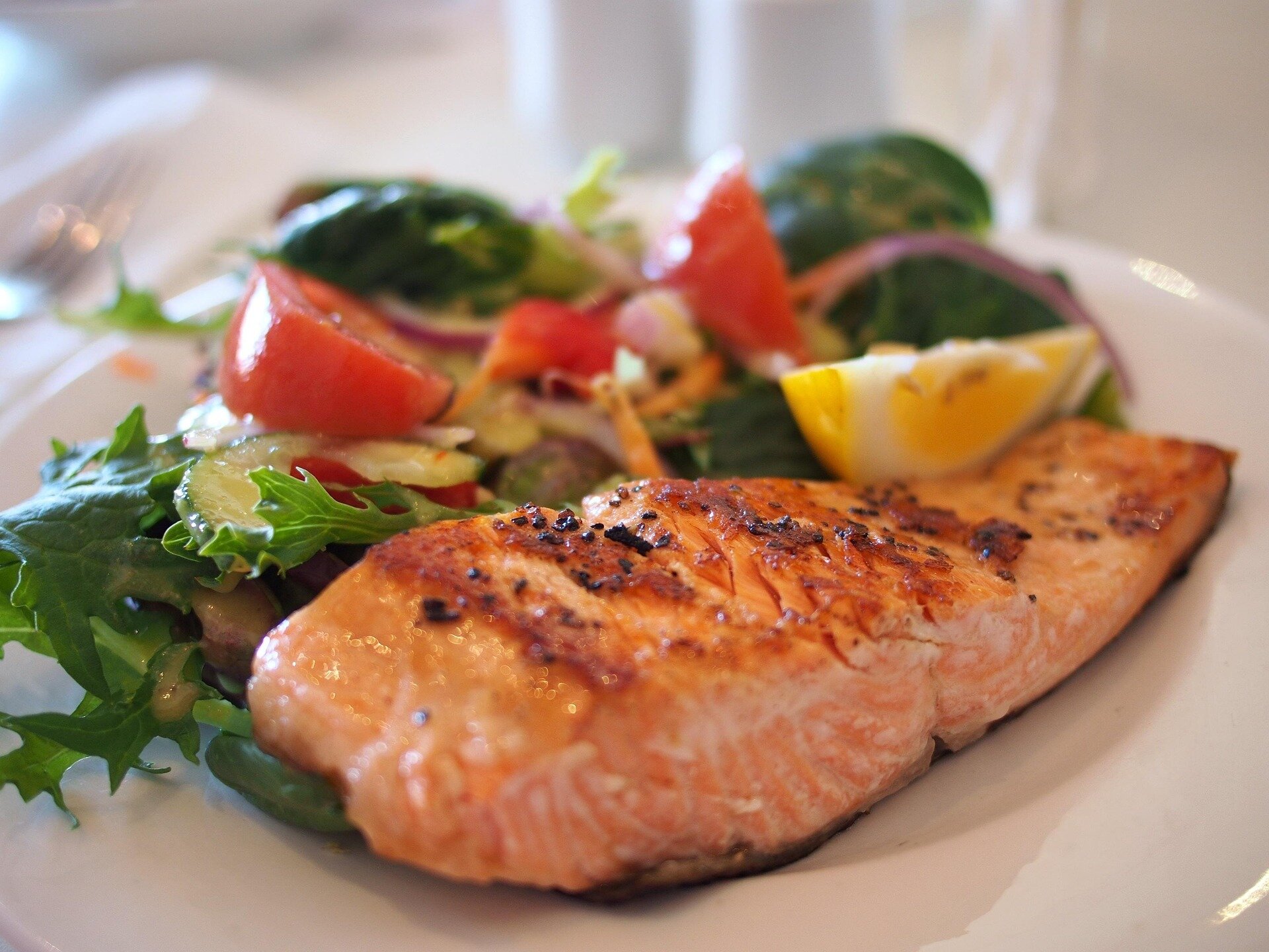 Weekly beef-to-salmon swap could cut UK diet emissions, study says