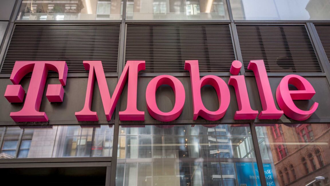 T-Mobile says glitch stripped free-line credits from some accounts