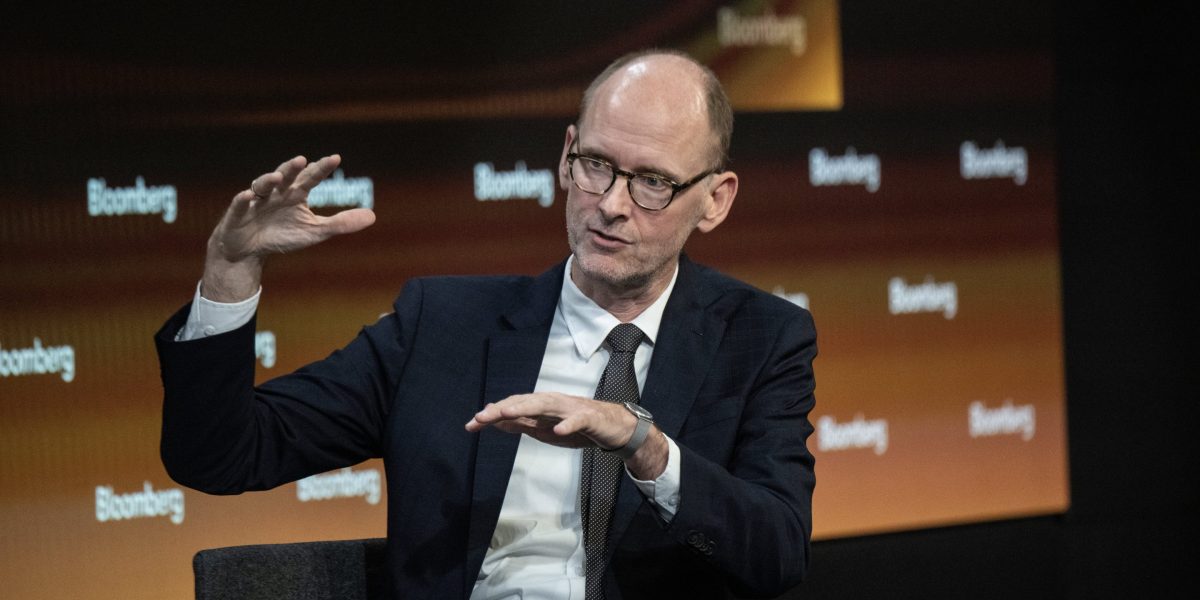 AI payoff delay raises market repricing risk, economist says