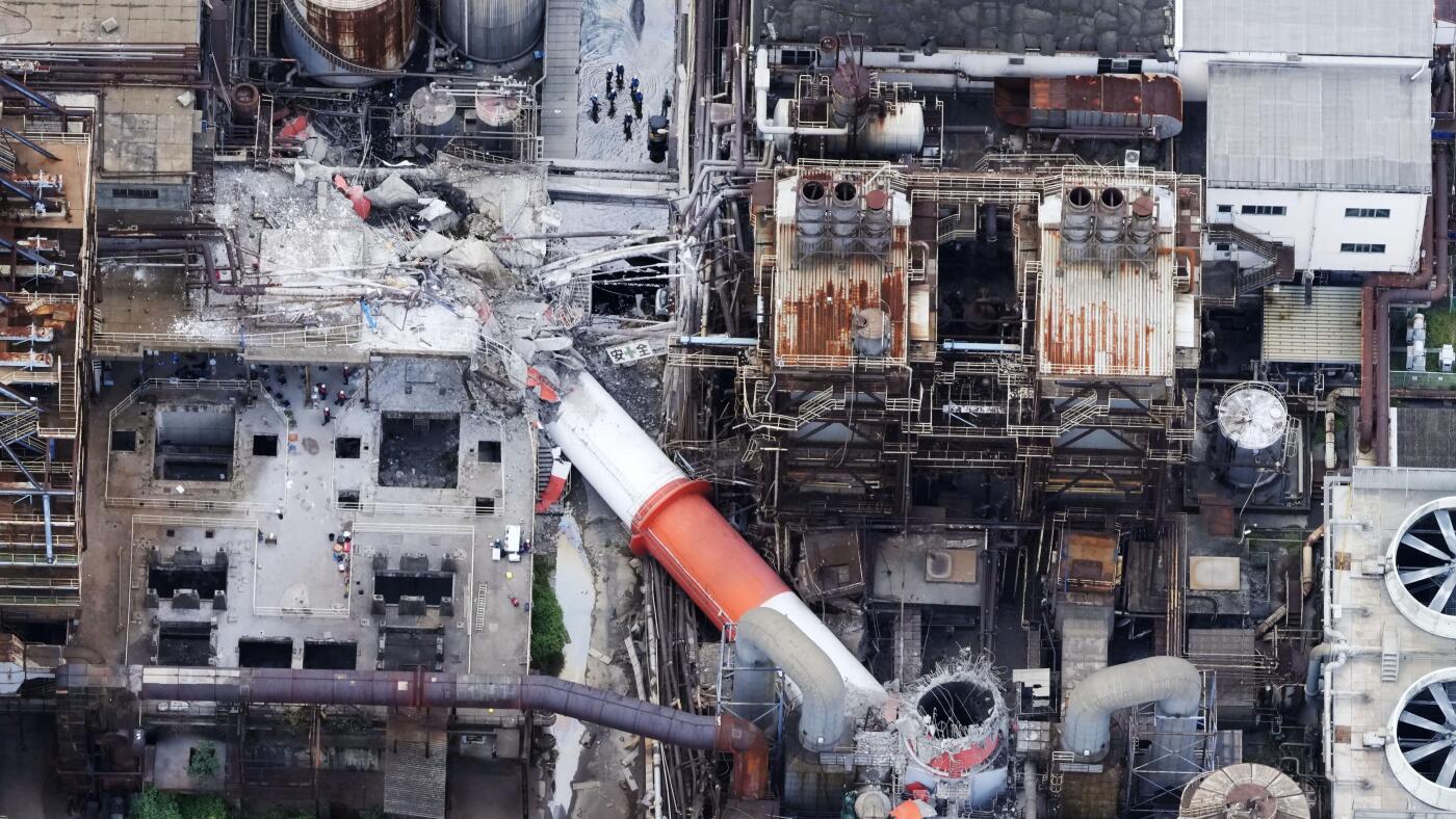 Japan earthquake death toll rises to 13 as rescuers search rubble