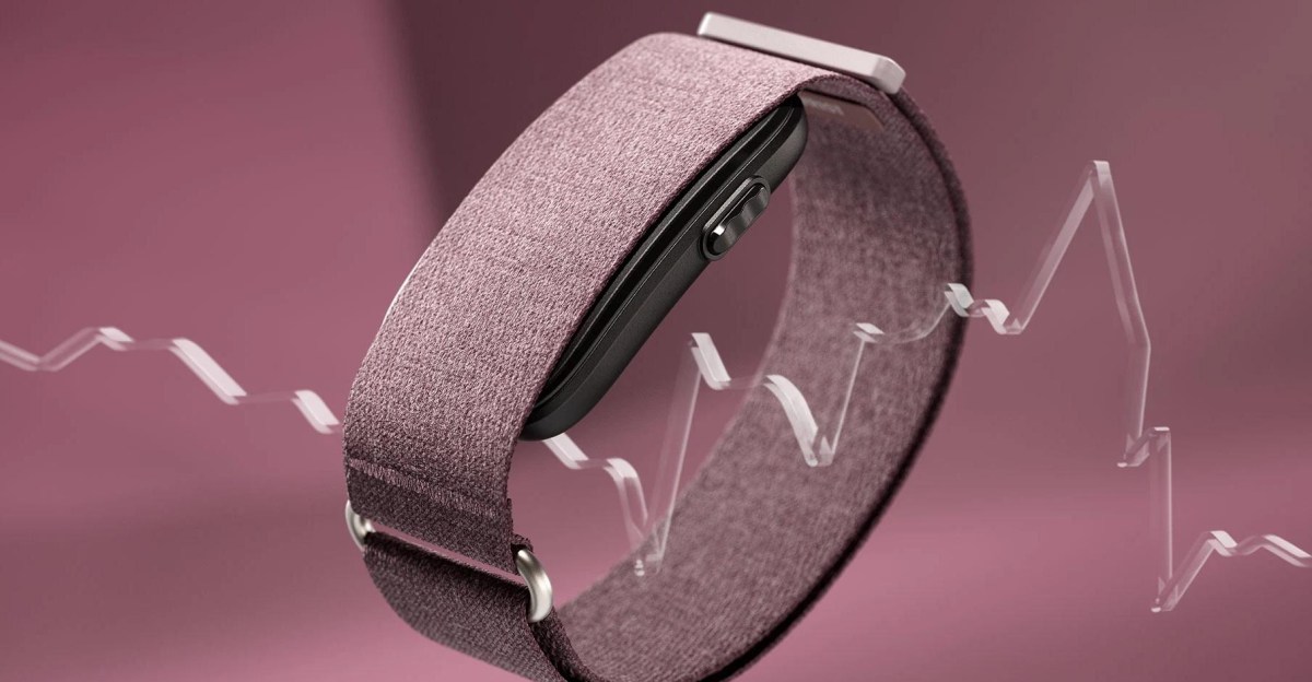 Garmin launches screen-free Cirqa fitness band without subscription fees