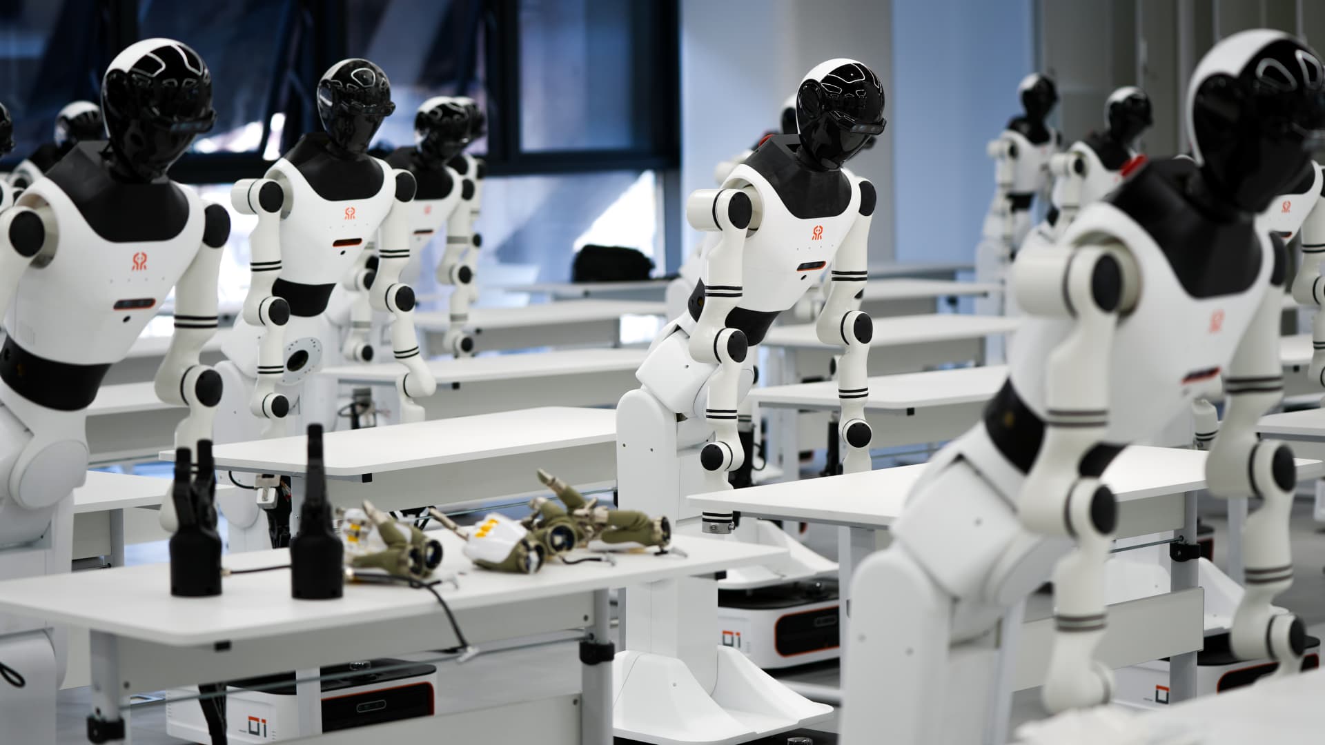 Rivian chief keeps robot startup separate from EV maker