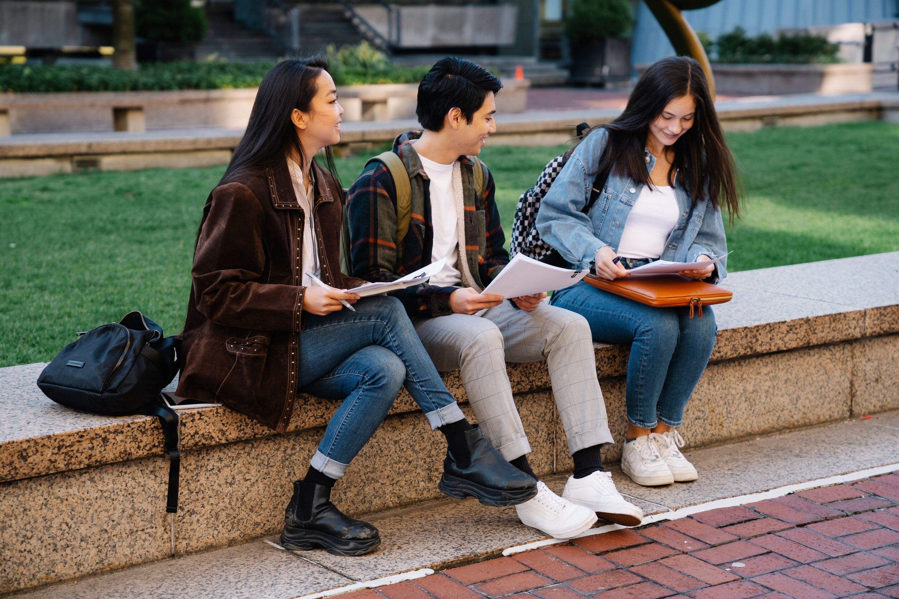 Pandemic A-level grading boosted private school and poorer applicants