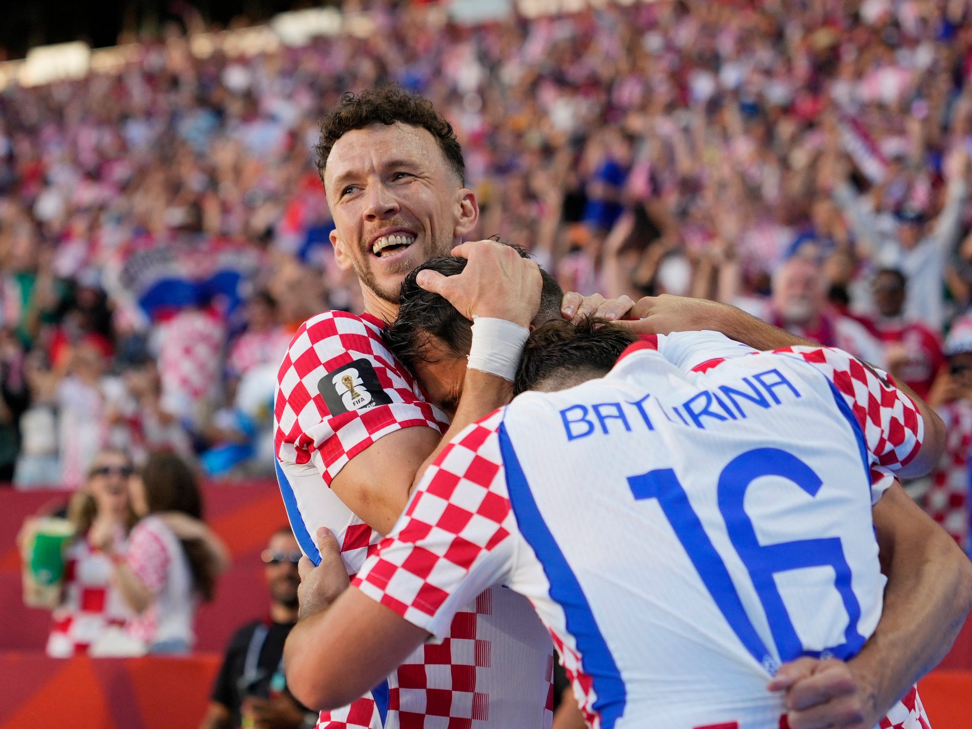 Budimir goal knocks Panama out as Croatia stays alive in Group L