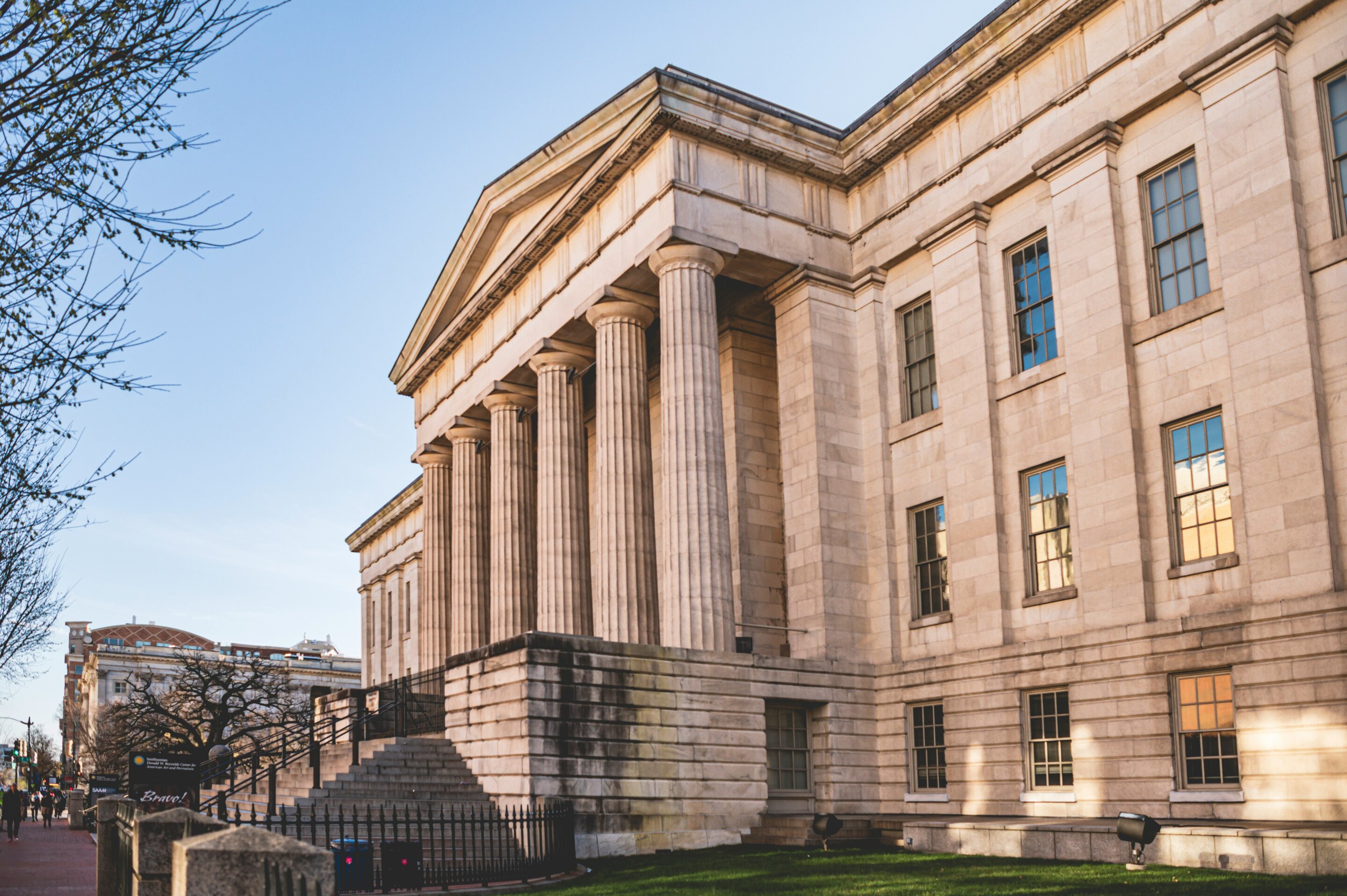 Stronger institutions seen as buffer against global uncertainty