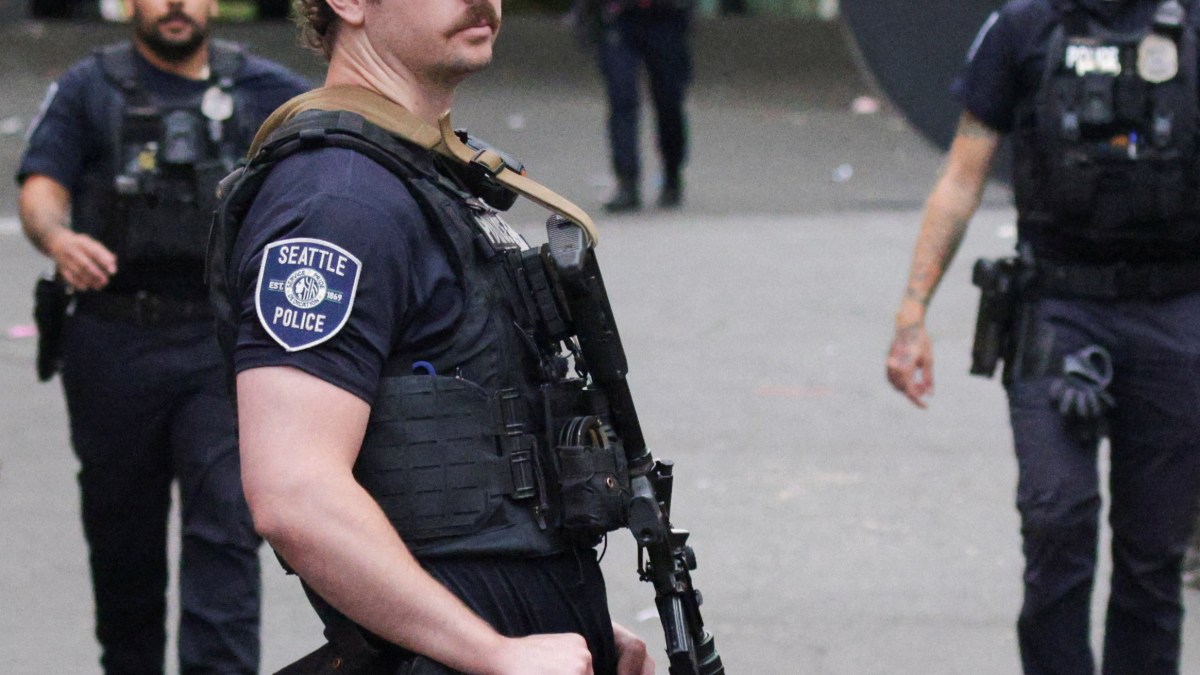Seattle food festival shooting leaves three dead, police say