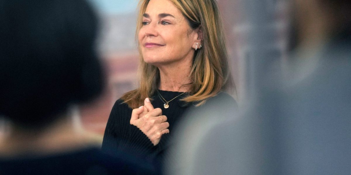 Savannah Guthrie asks for tips in search for missing mother