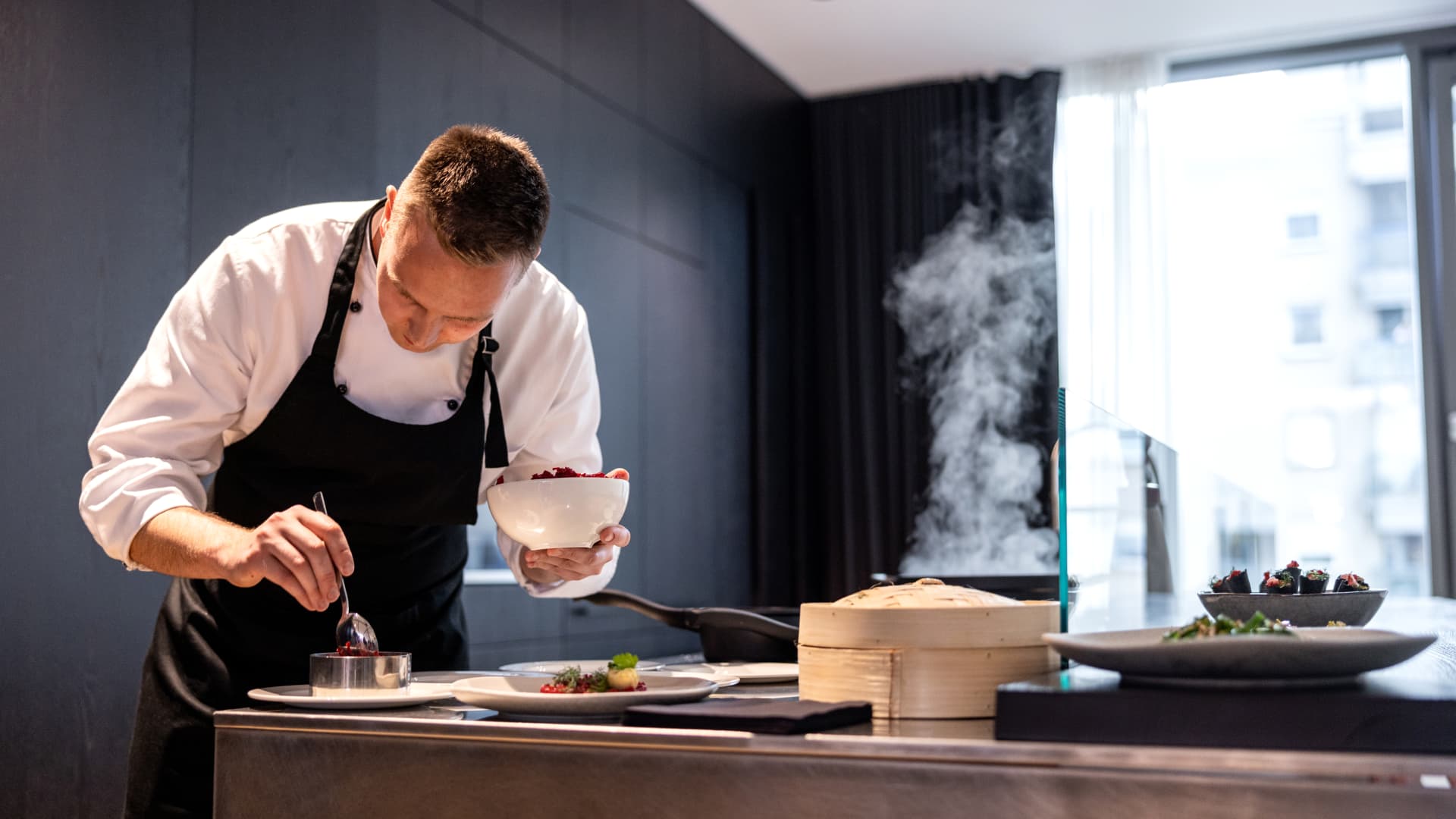 Private household pay climbs as wealthy families compete for staff