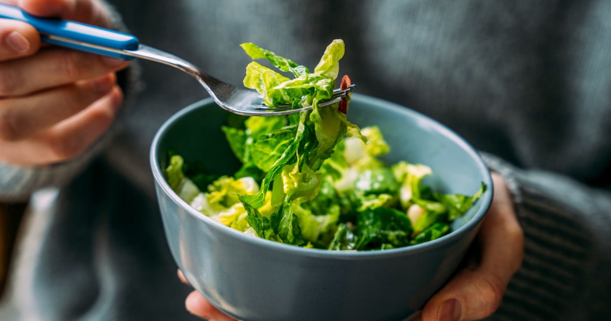 FDA examines Taco Bell lettuce supplier in cyclosporiasis outbreak