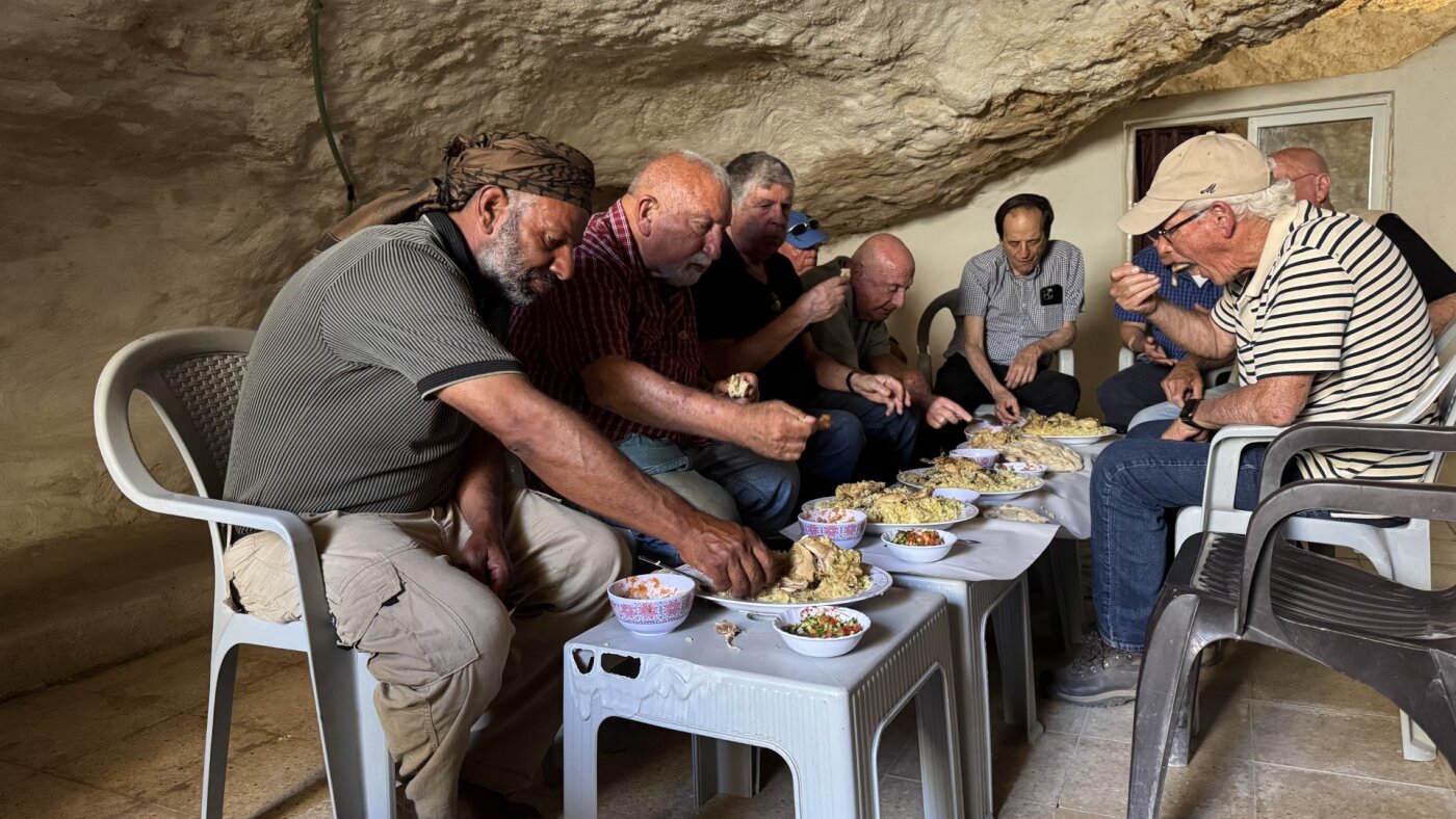 Retired Israeli officers meet Palestinian cave dwellers amid settler attacks