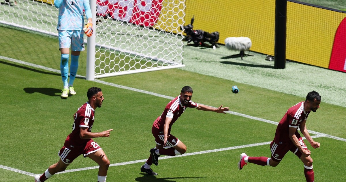 Qatar earns first World Cup point with late equalizer