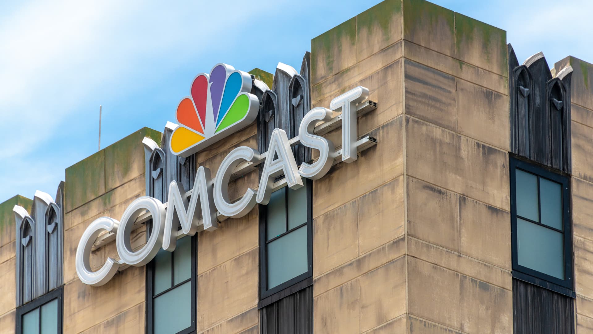 Comcast split puts deal hopes up against regulatory and debt hurdles