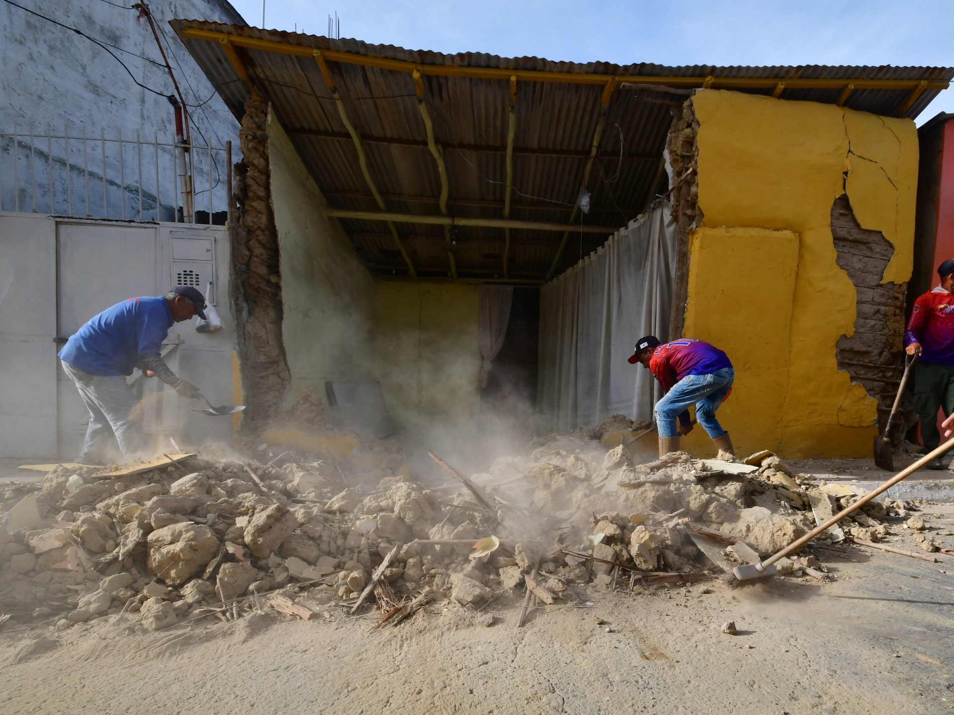 Venezuela quake damage could reach 7 percent of GDP, USGS estimates