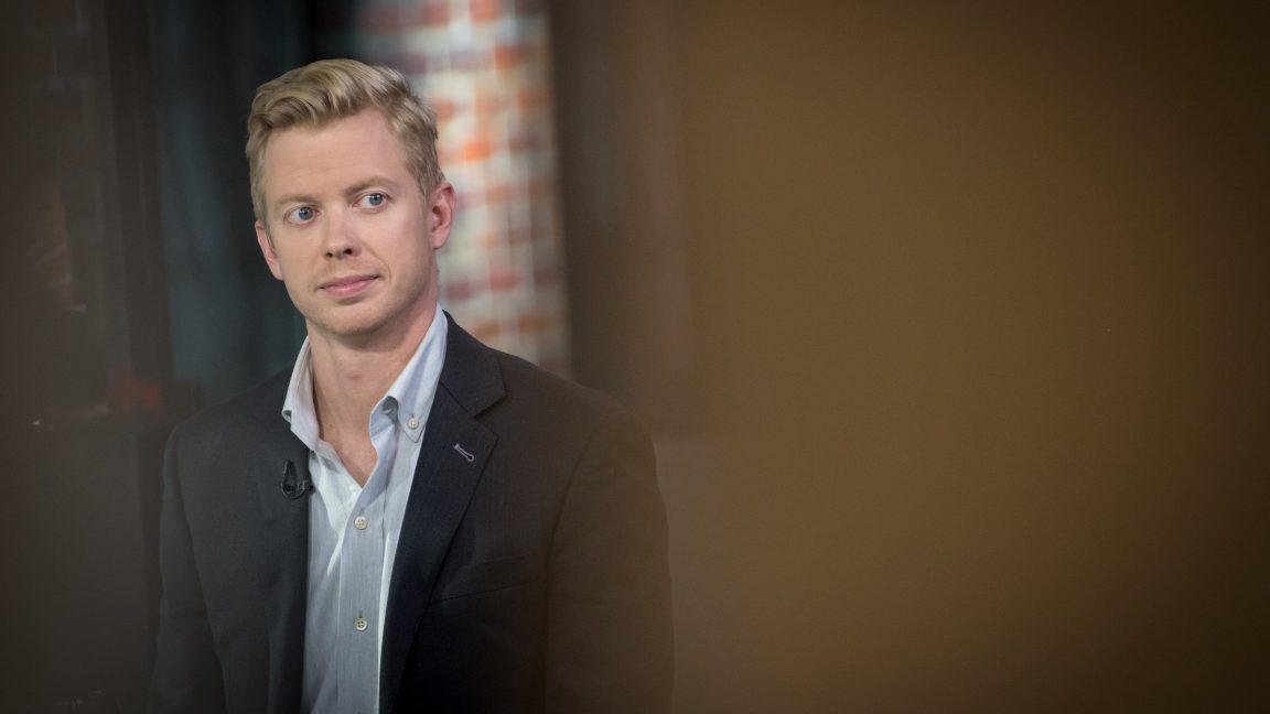 Reddit stock falls as CEO questions value of Google AI Overviews