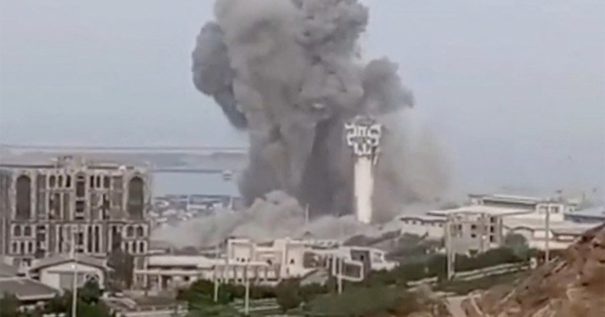 US broadens Iran strikes as Tehran claims attacks on Gulf bases