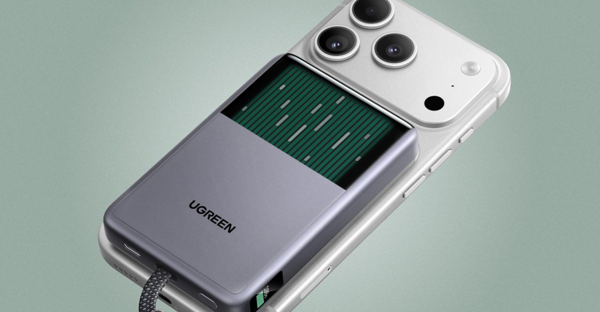 Ugreen liquid-cooled power bank shows coolant moving during charging