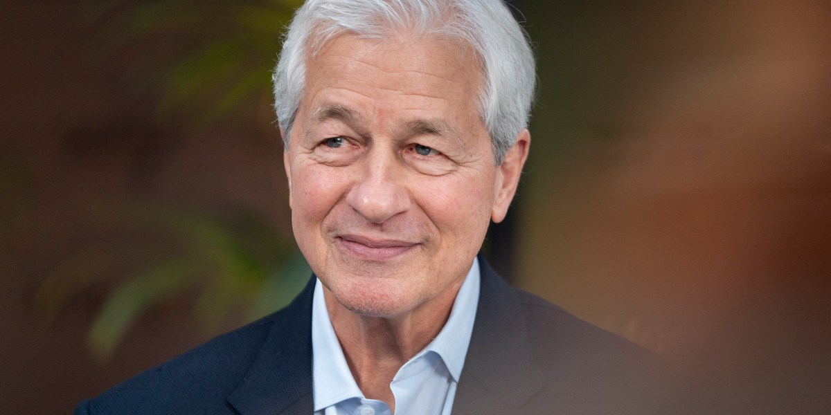 JPMorgan puts Dimon succession race in two executives' hands