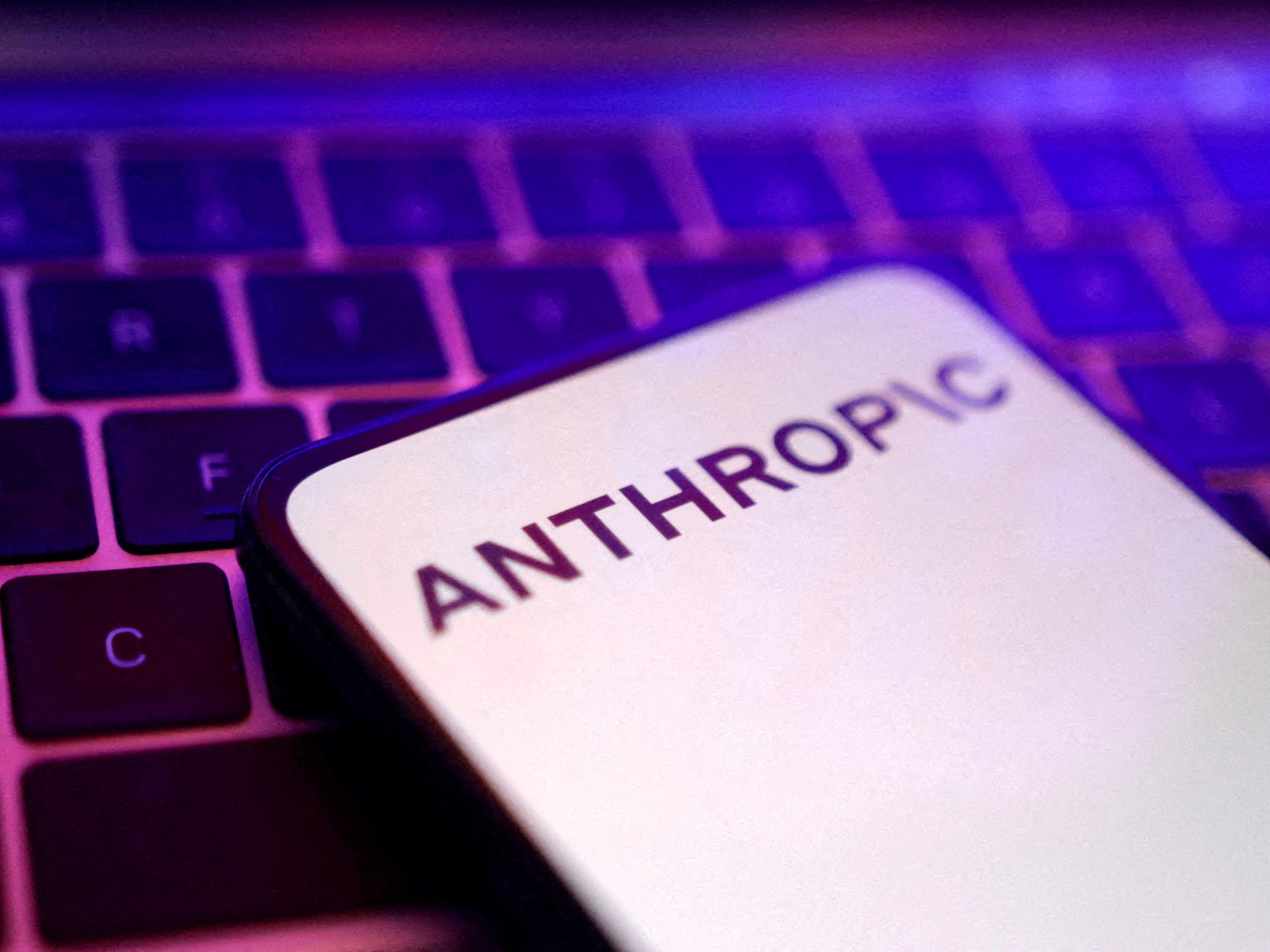 US orders Anthropic to cut foreign access to latest Claude models