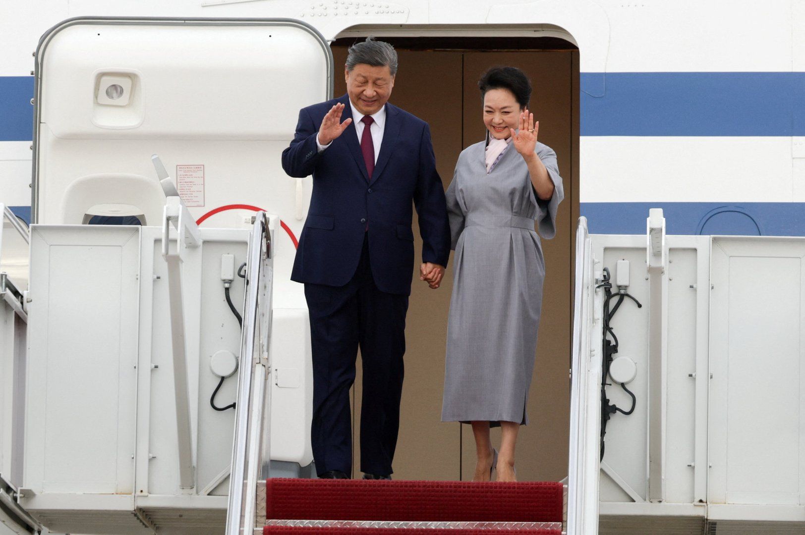 Xi Jinping begins U.S. state visit with Trump welcome at Joint Base Andrews