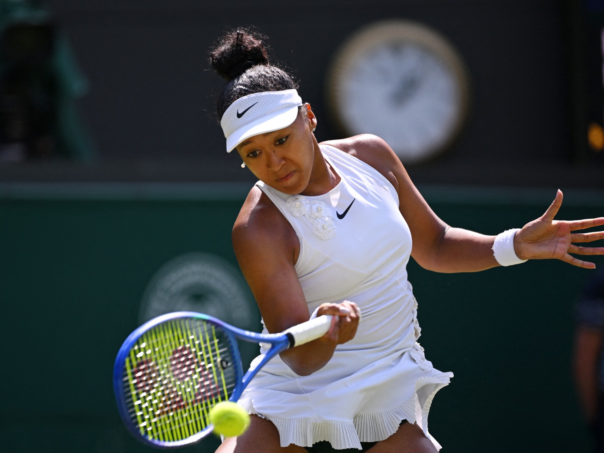 Osaka reaches Wimbledon's last 16 for the first time