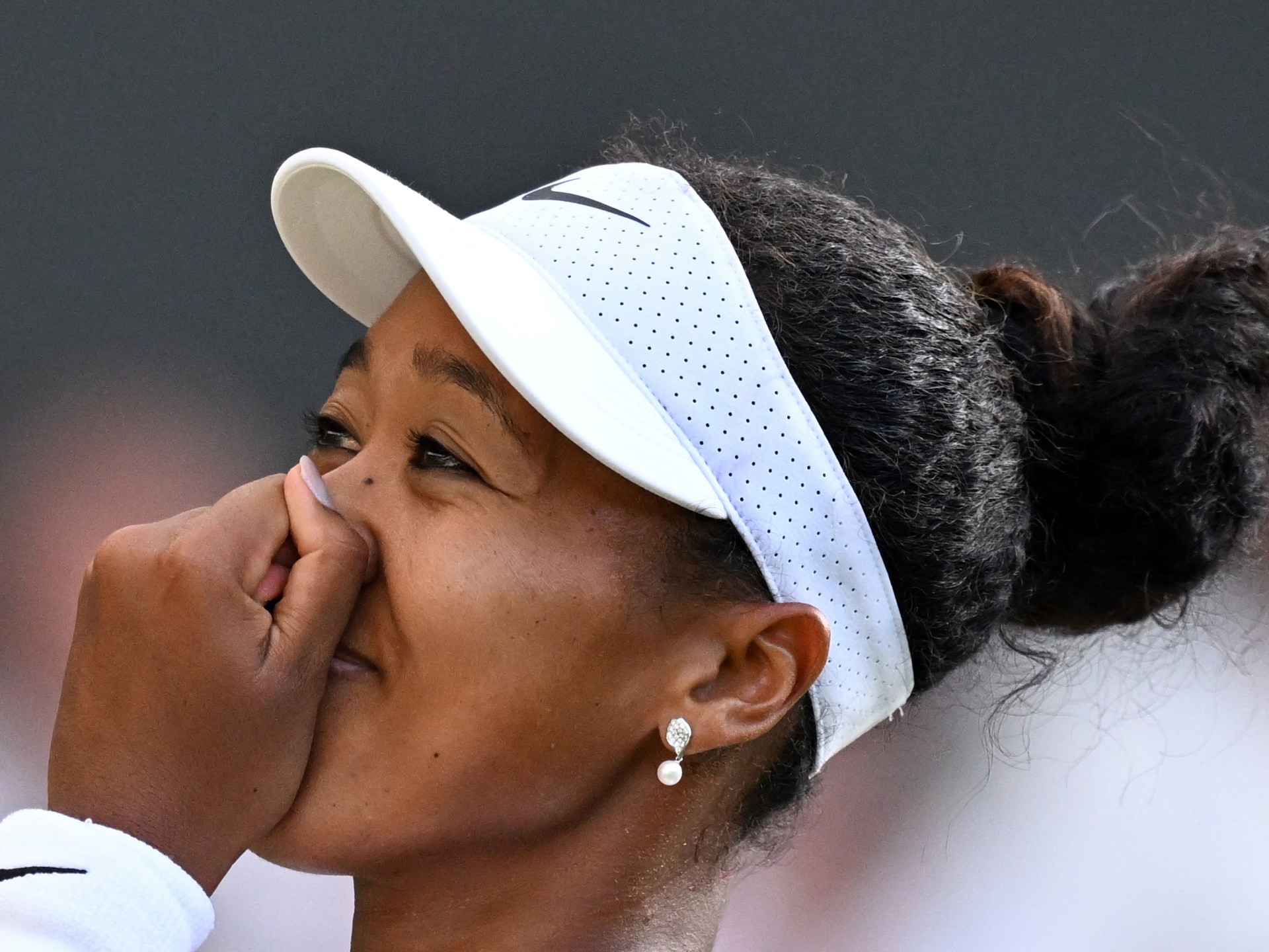 Osaka beats Sabalenka to make first Wimbledon quarterfinal