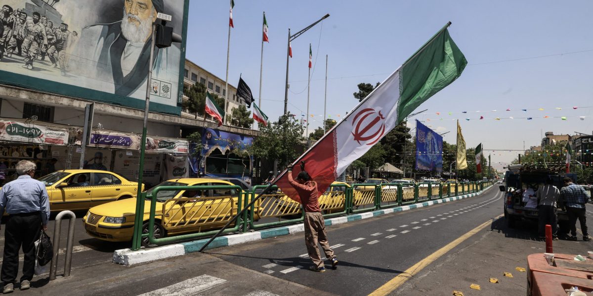 Draft Iran deal terms cloud Trump’s Sunday signing plan