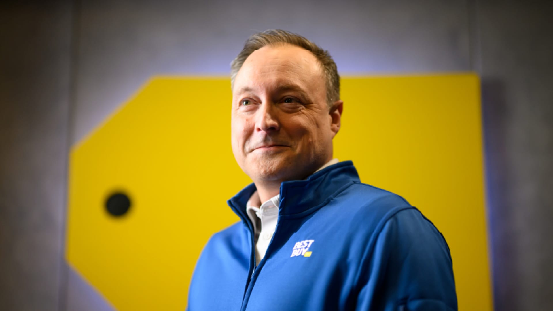 Best Buy smaller stores target markets beyond its traditional footprint