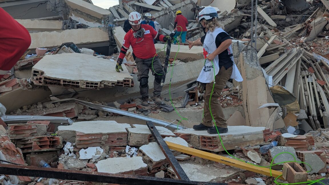Venezuela earthquake snake robots aided searches in collapsed buildings