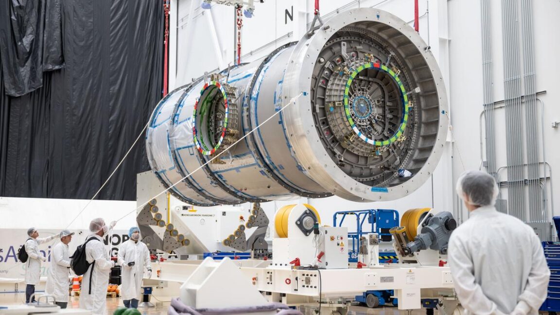NASA’s lunar Gateway habitat faces work stoppage