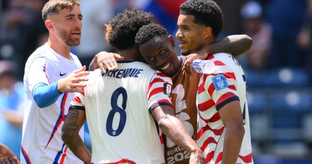 US beats Australia to reach World Cup knockout round