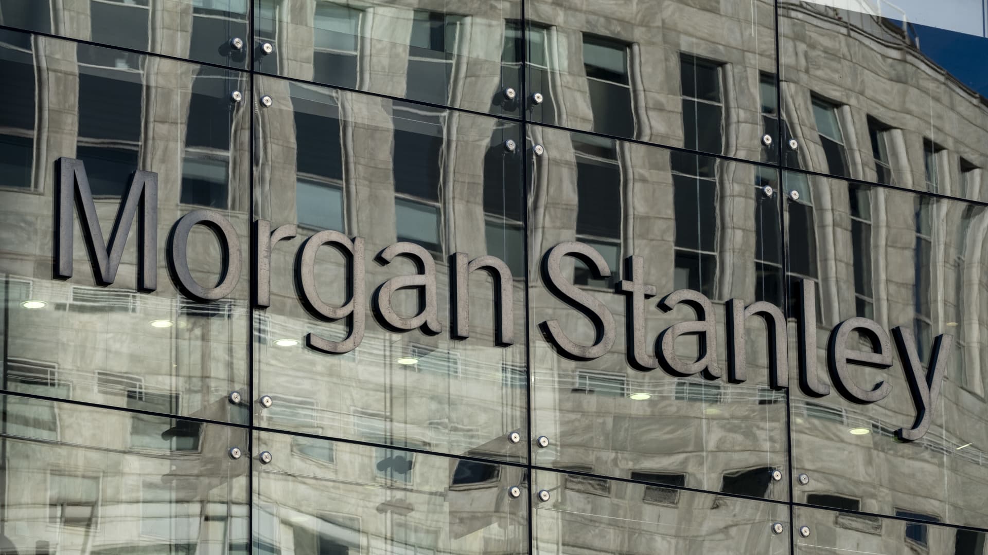 Morgan Stanley to let client AI agents access stock plan platforms