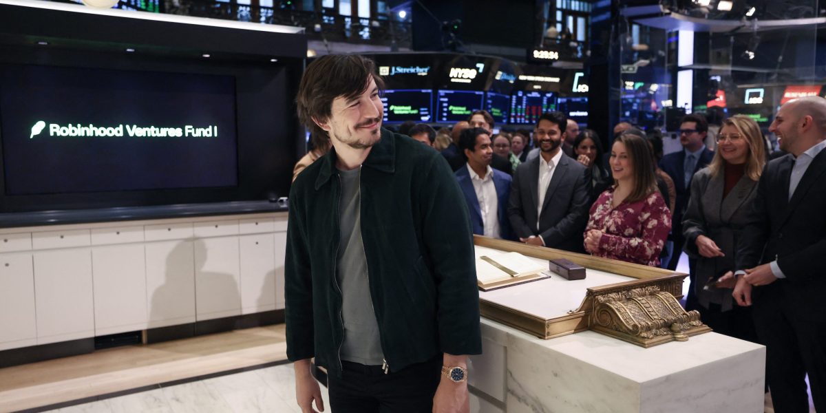 Robinhood to cut 10% of staff as Tenev pushes leaner structure