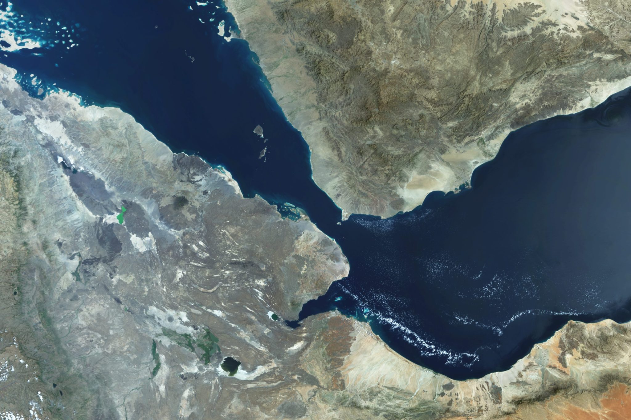 Strait of Hormuz ship traffic plunges amid renewed security risks
