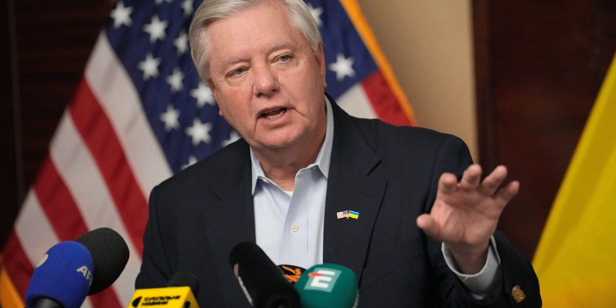 Lindsey Graham dies at 71, opening South Carolina Senate vacancy