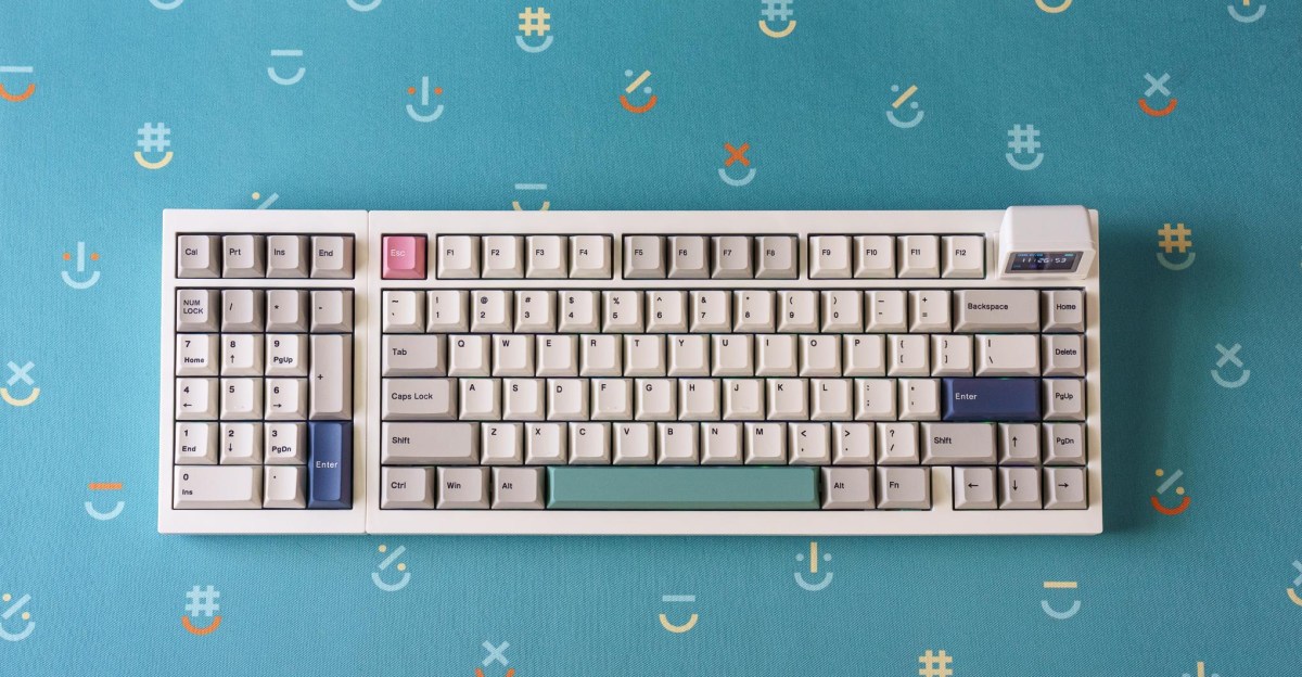 Epomaker RT98 review finds a keyboard with a movable numpad