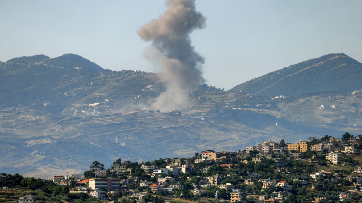 Israeli strikes hit Lebanon after Hezbollah ceasefire deadline