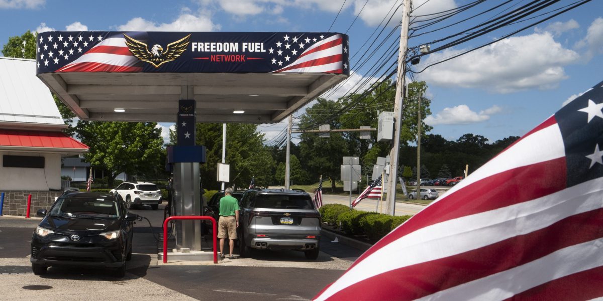 New fuel chain sells cheaper gas as ownership details remain limited