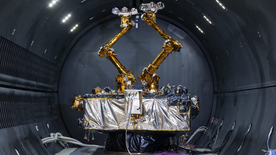 Mission Robotic Vehicle launch sends satellite servicer toward GEO