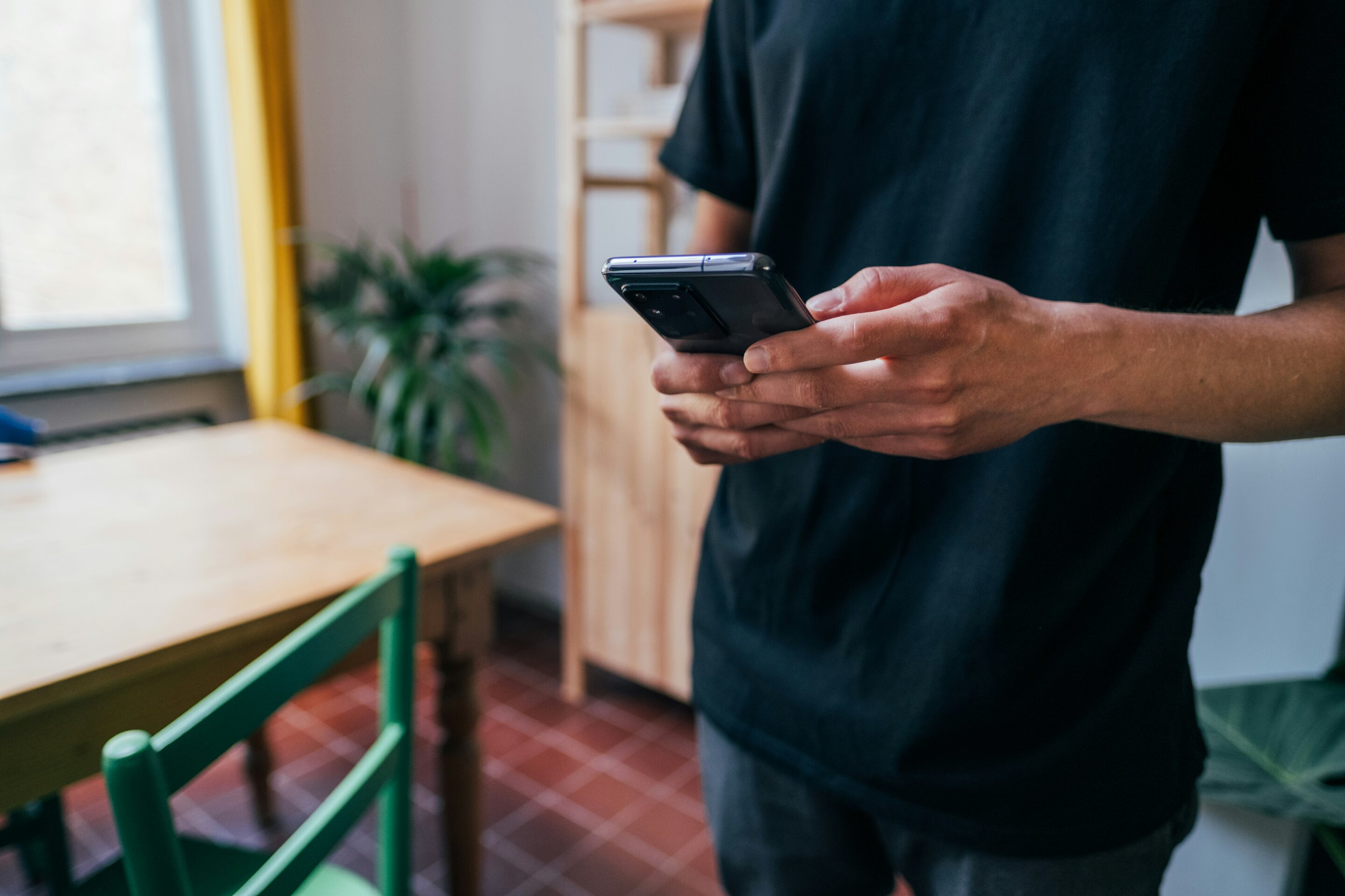 Teens often see alcohol posts from brands and influencers, study finds