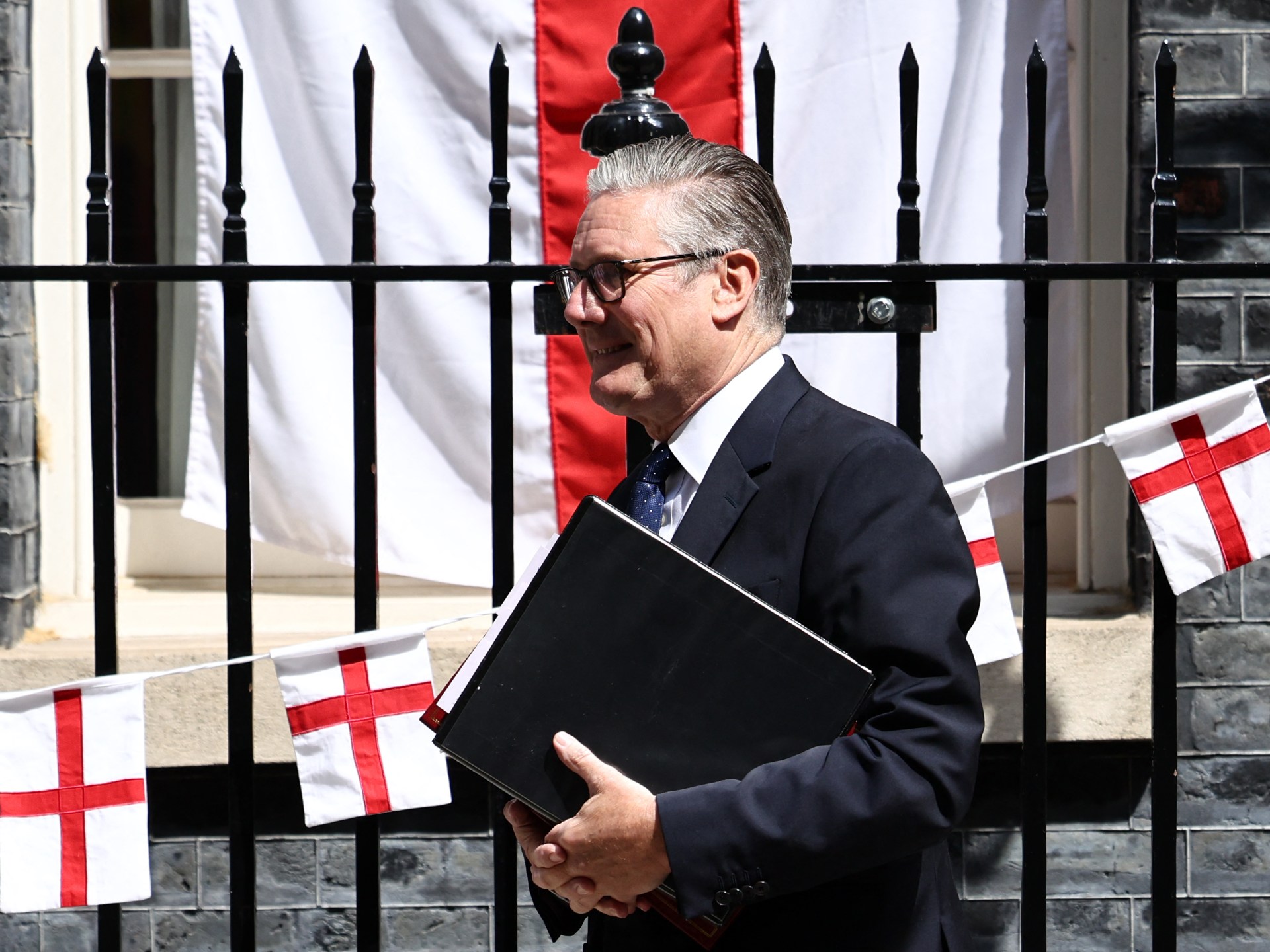 Starmer pledges support for Burnham in final Commons session as PM