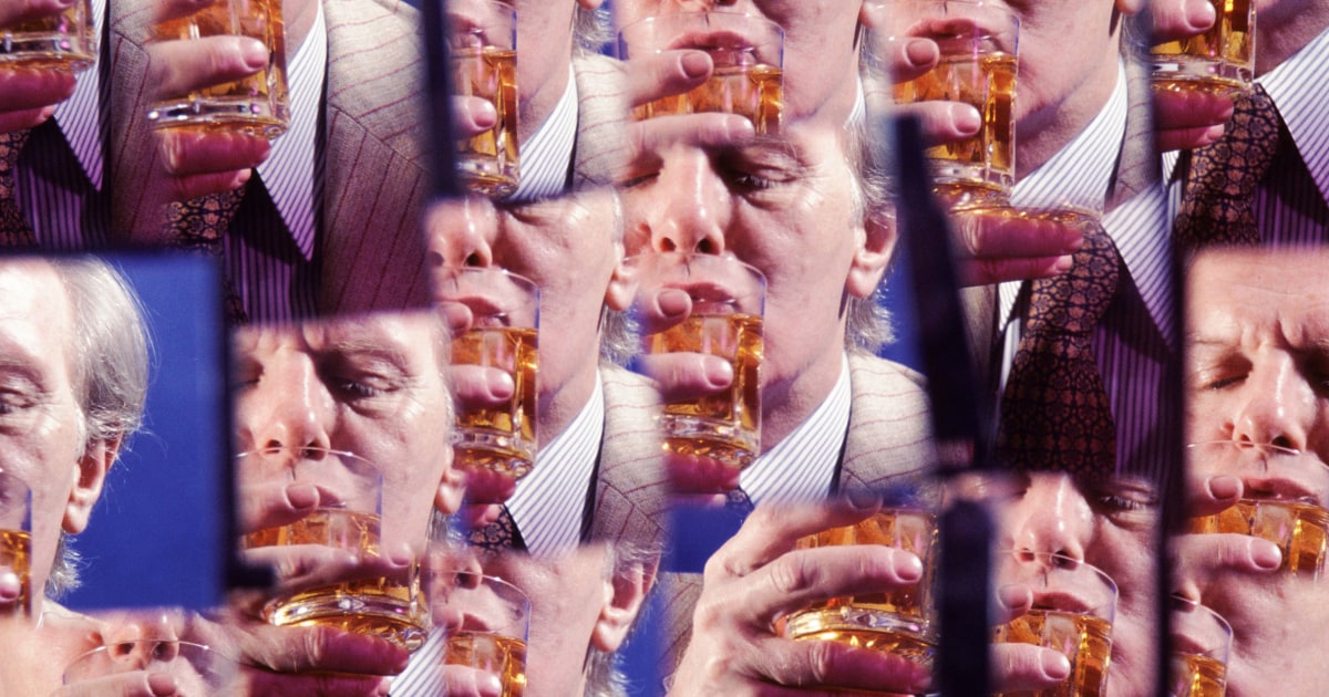 Scientists urge one-drink-a-day limit for U.S. adults
