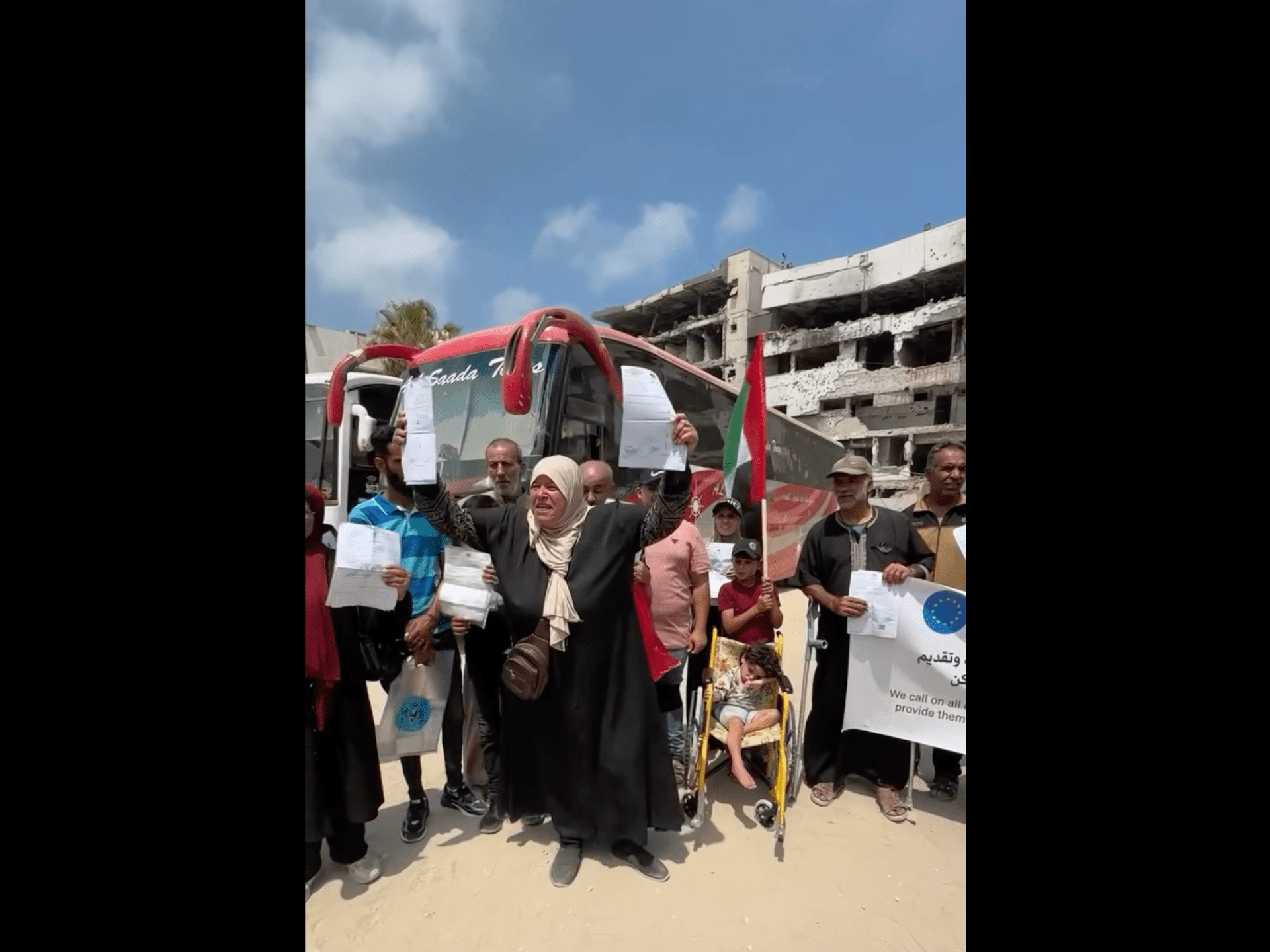 Patients in Gaza seek evacuation at Al-Shifa protest