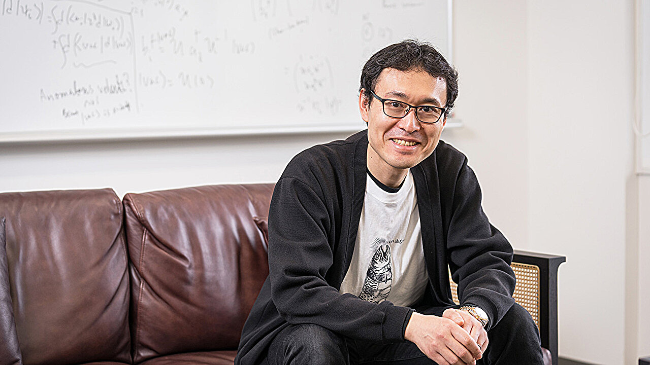 Quantum study links amplification to non-Hermitian geometry