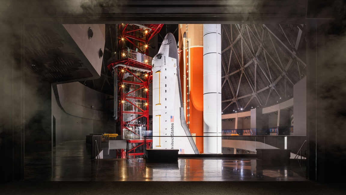 Endeavour display to open in Los Angeles on Nov. 13