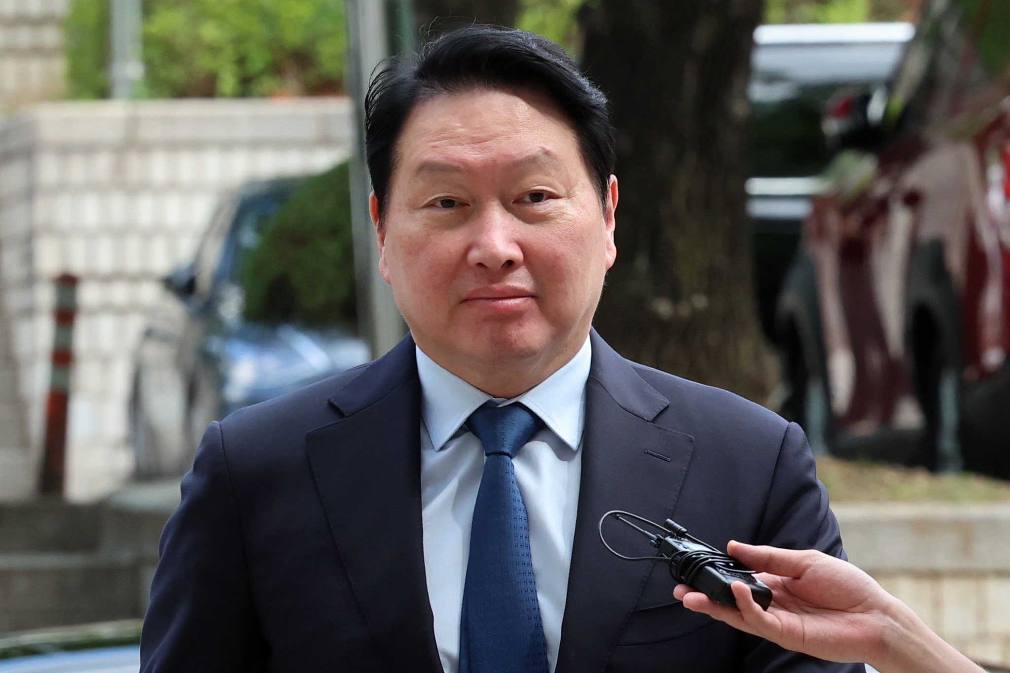 Chey Tae-won divorce settlement cut to $640 million in Seoul ruling