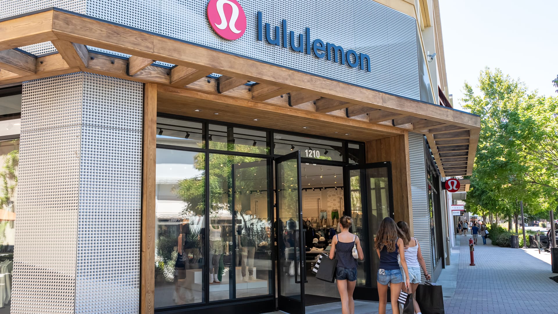 Lululemon hires Athleta’s Maggie Gauger as president and chief product officer