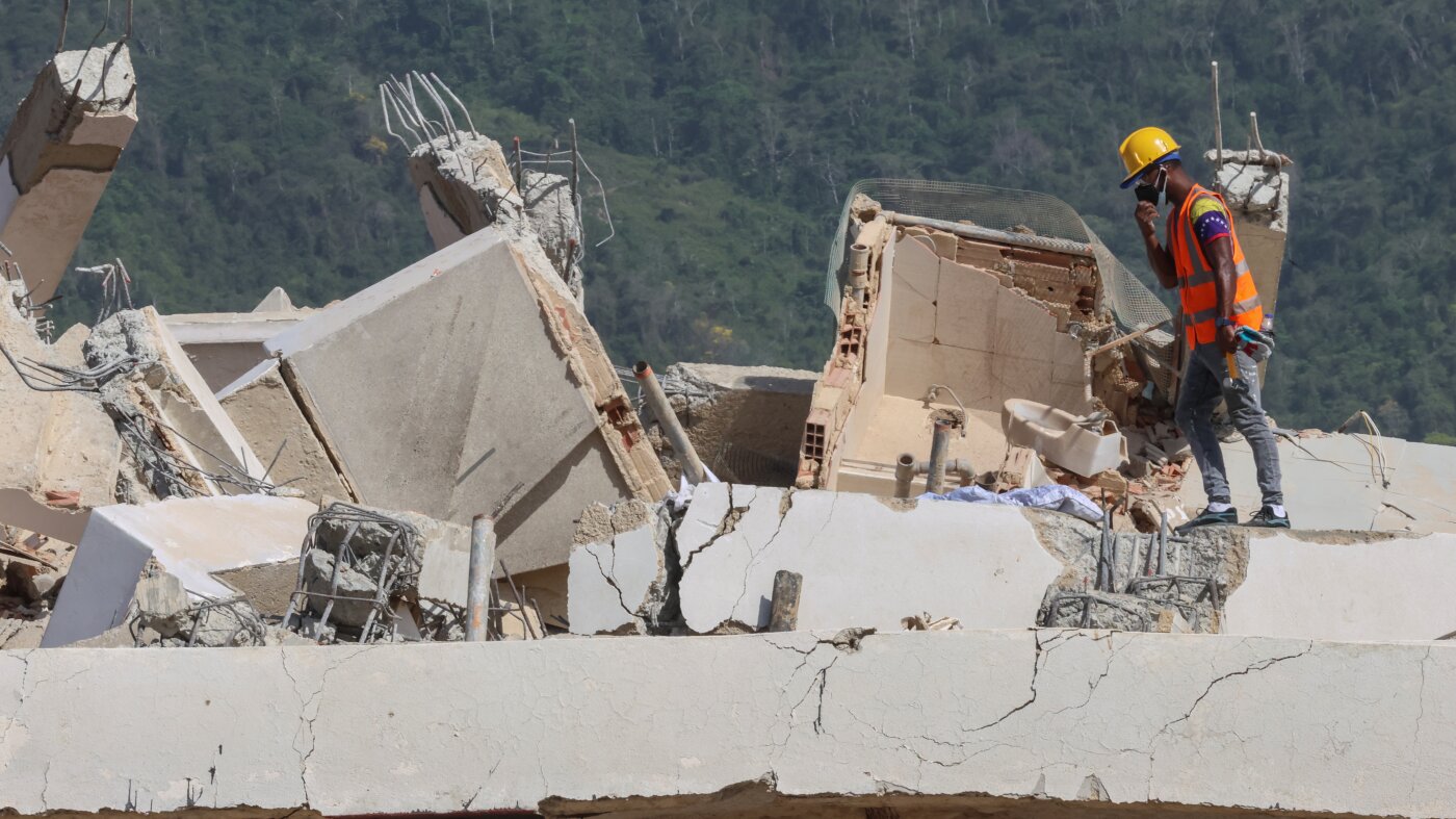 Quake response strains Venezuela’s acting government